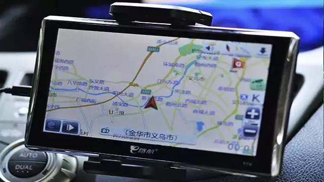 扣3分罚100无人认罚！车主竟是创始人 义乌广告设计的另类营销